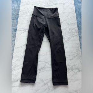 Lululemon Wonder Unders 23”